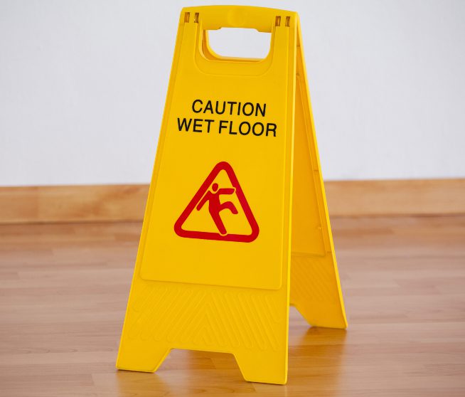 Understanding Colorado&#8217;s Wet Floor Sign Laws
