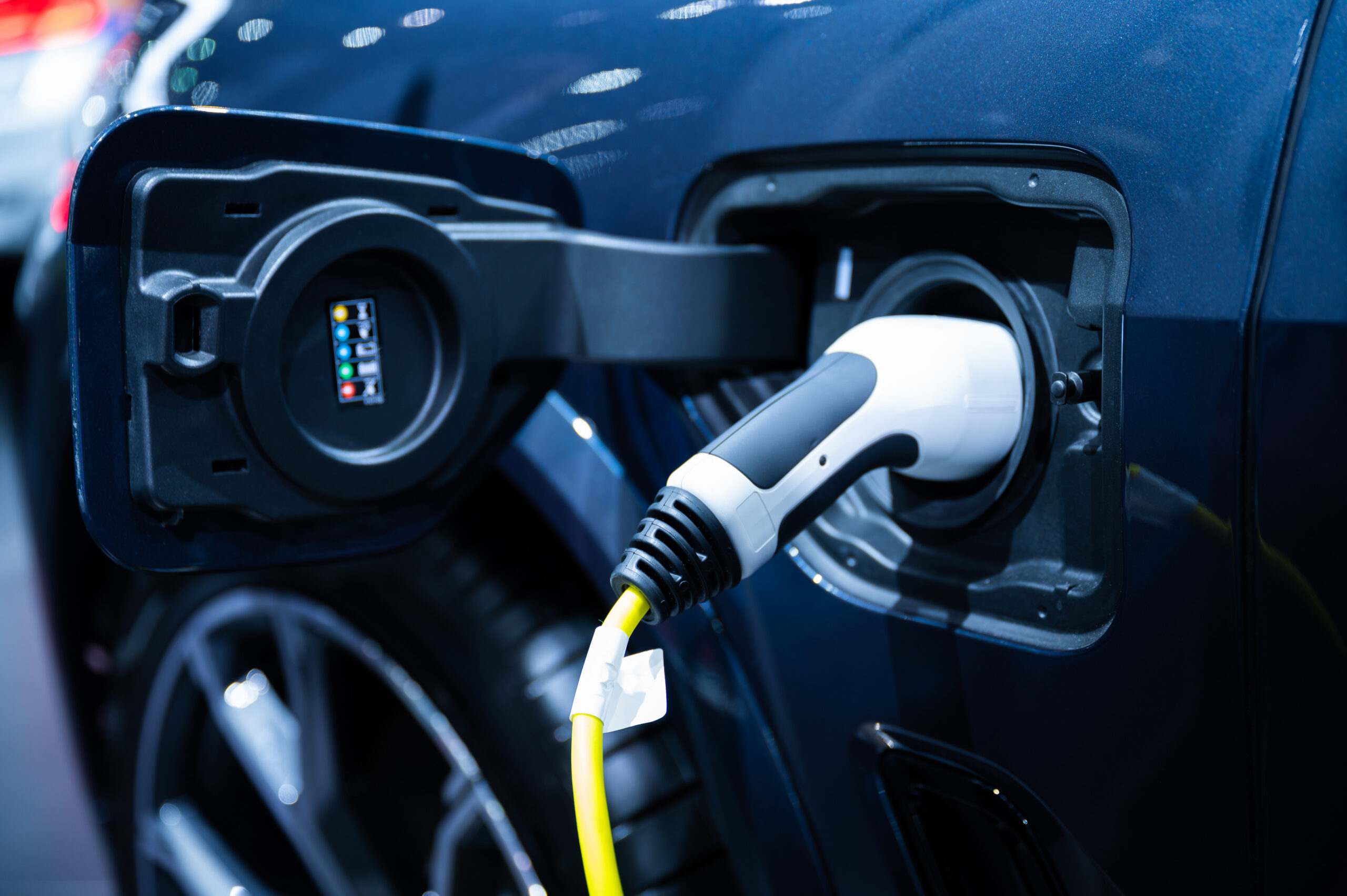 Electric vehicle charging with damage indicator lights